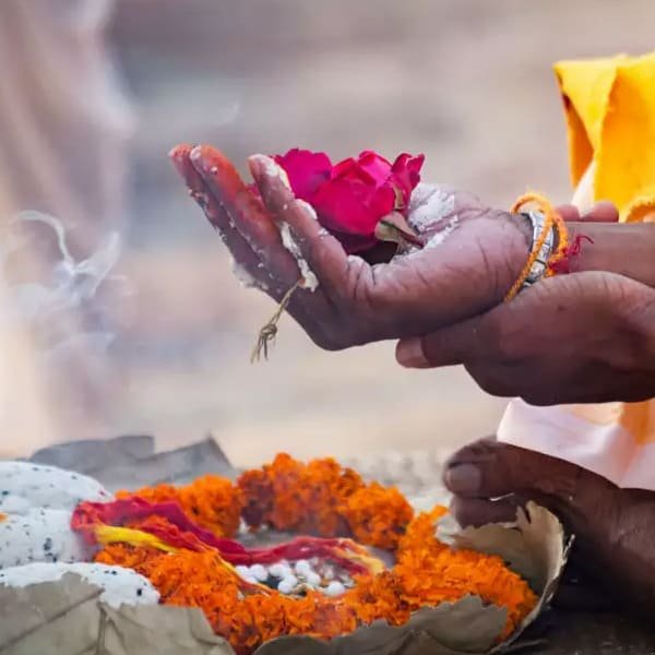 Pitra Dosh ke liye kaunsi puja karni chahiye?